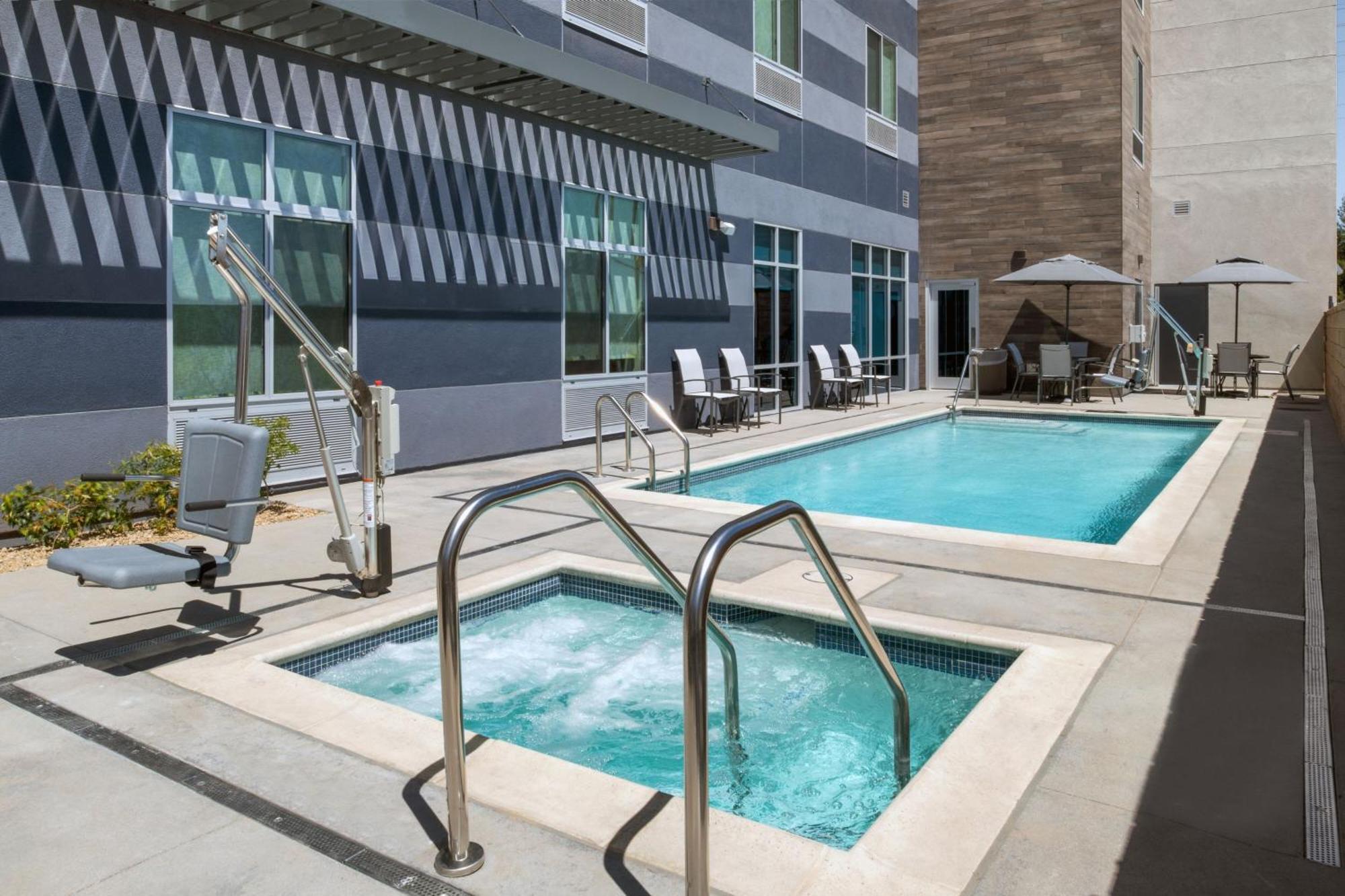Fairfield By Marriott Inn & Suites Victorville Buitenkant foto
