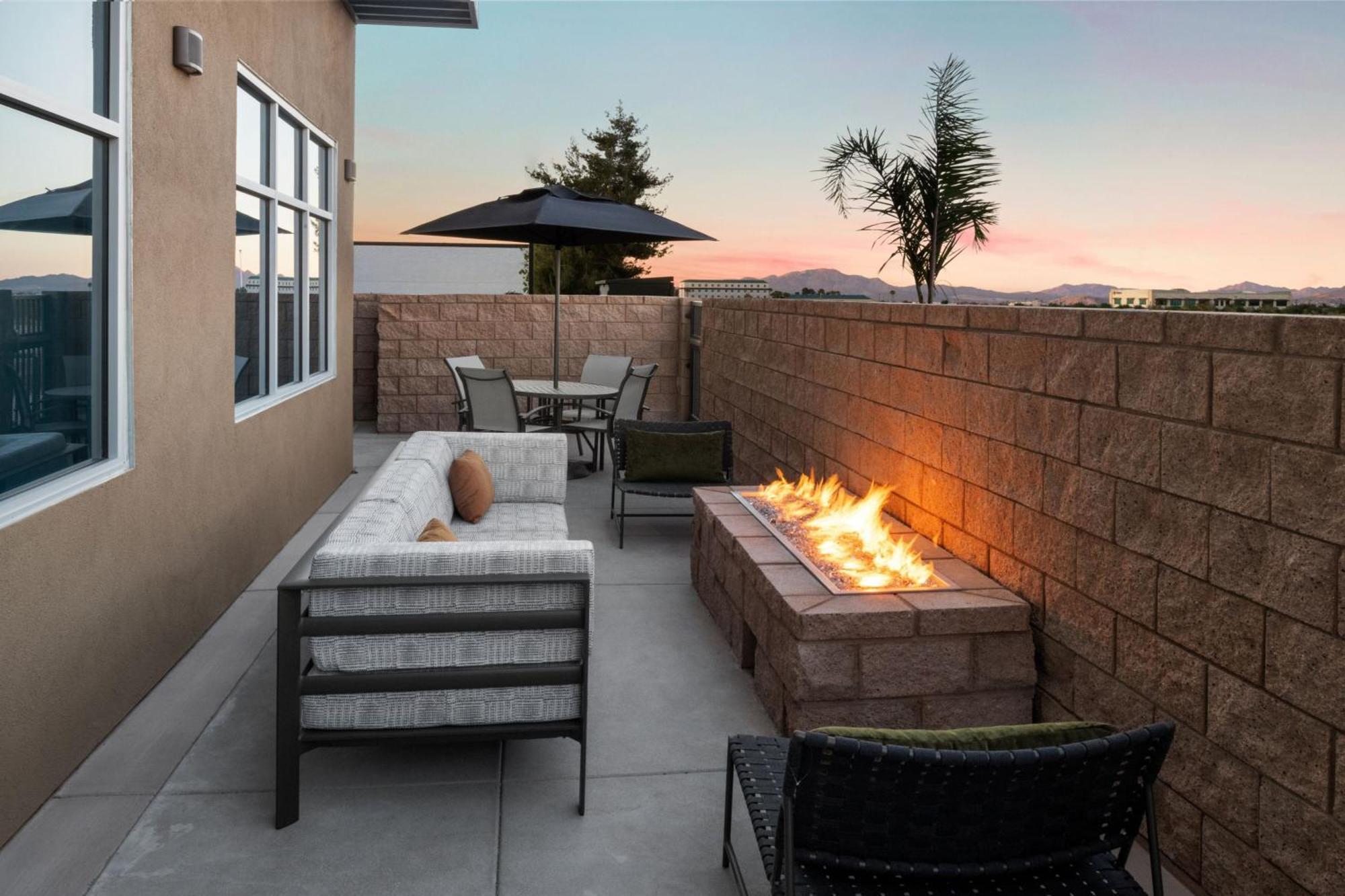 Fairfield By Marriott Inn & Suites Victorville Buitenkant foto